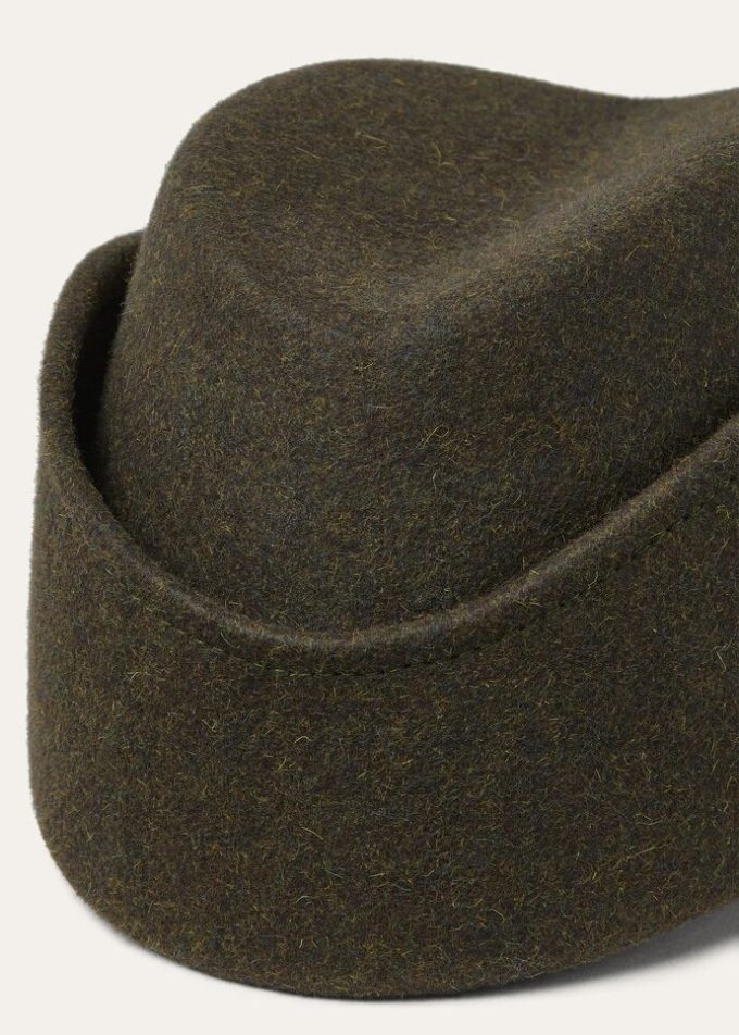 Angie Hat Angie Hat