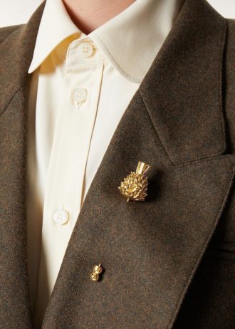 Broche con guilloché