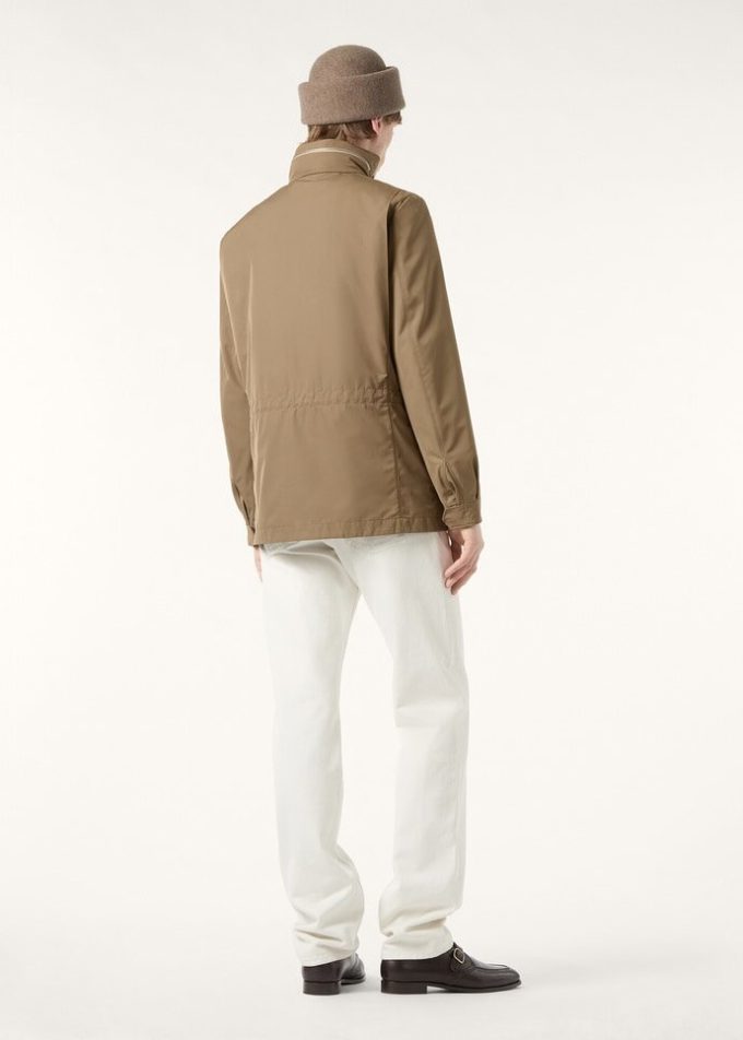 Chaqueta de campo de viajero
