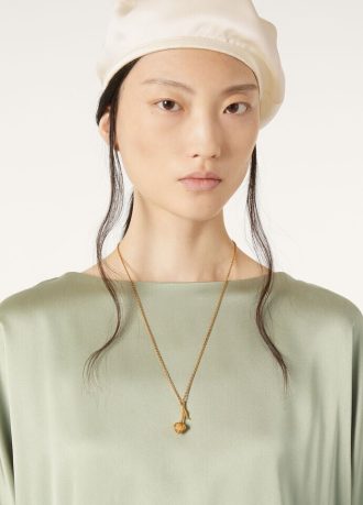 Collar de capullos de flores de lino