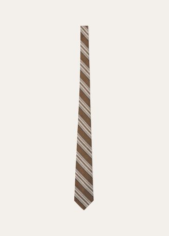Corbata Yale