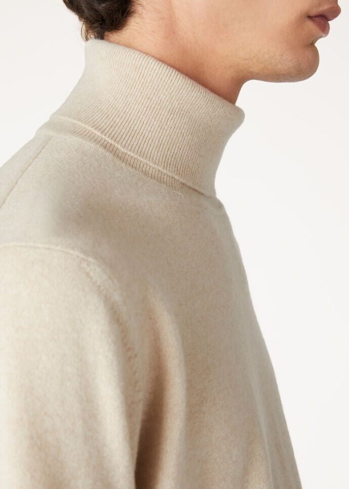 Cuello alto clásico