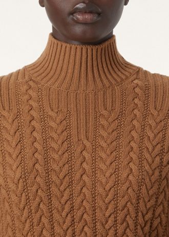 Cuello alto Coste