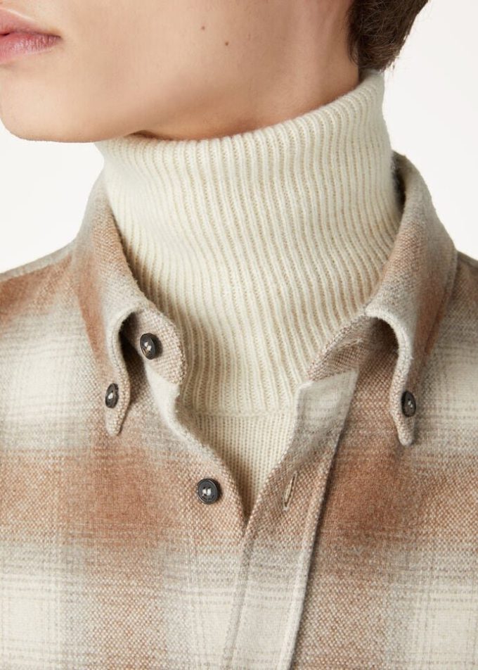 Cuello alto Loro