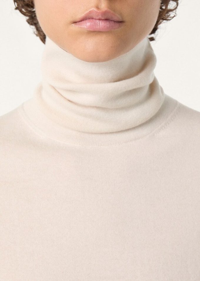 Cuello alto Neo Piuma Cuello alto Neo Piuma