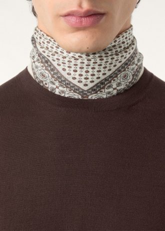 Cuello redondo