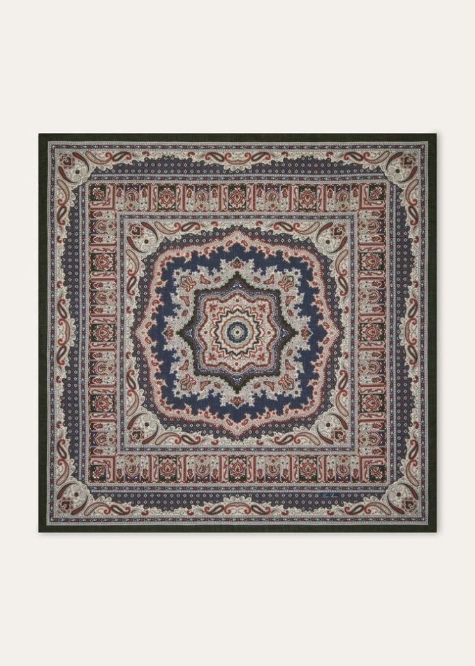 Fular de mayólica floral 90 x 90 Fular de mayólica floral 90 x 90
