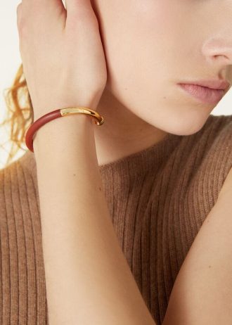 Pulsera de puño abierto