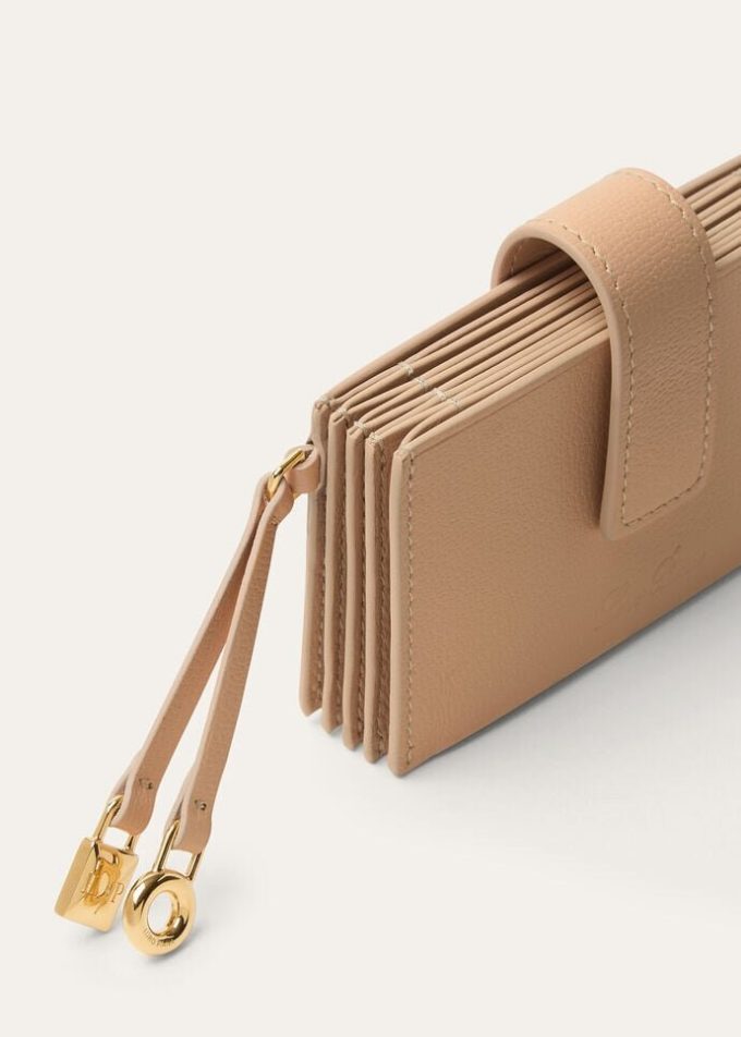 Titular de tarjeta adicional Titular de tarjeta adicional