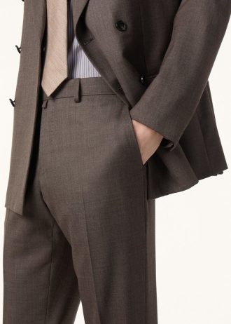 Traje internacional